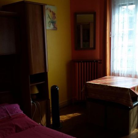 Metro - Sac A Dos - Dodo Chez Leontine 2 Ch Parking Wifi Fo Villa Colombes  Exterior photo
