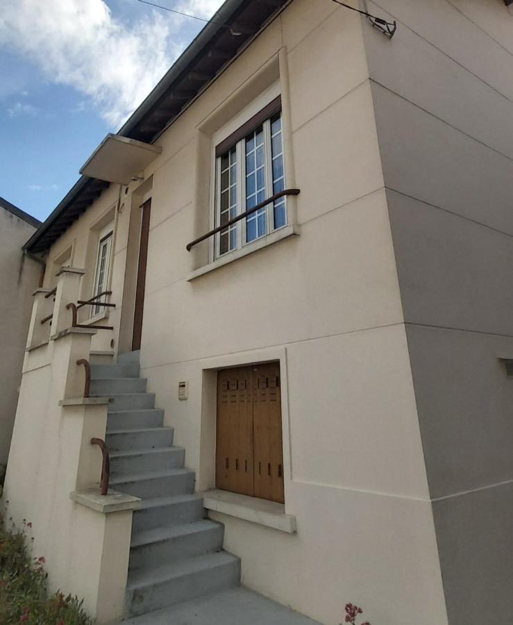 Metro - Sac A Dos - Dodo Chez Leontine 2 Ch Parking Wifi Fo Villa Colombes  Exterior photo
