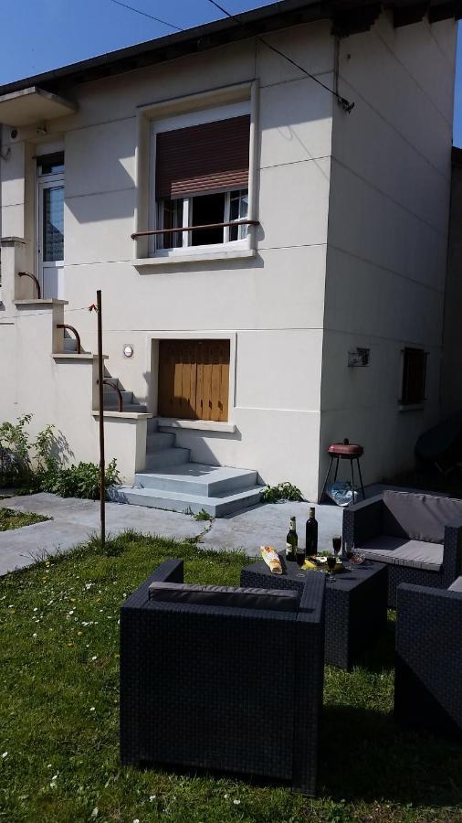 Metro - Sac A Dos - Dodo Chez Leontine 2 Ch Parking Wifi Fo Villa Colombes  Exterior photo